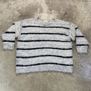 Calvin Klein Sweater Womens‎ 2X White Black Striped Fuzzy Cozycore Loungewear